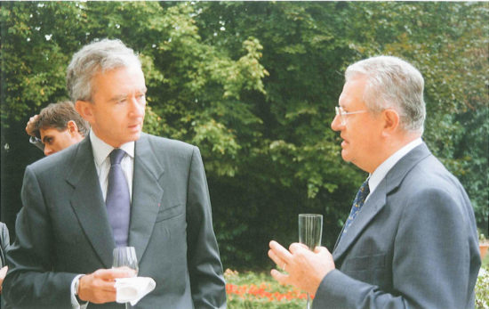 Arnault e Luigino nel parco della Villa